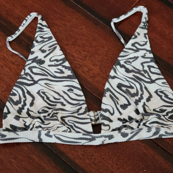 Aerie zebra print cheekiest bikini set - Picture 3 of 7